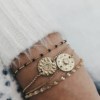 bijou tendance bohème plaqué or accumulation bracelet médaille perles noir