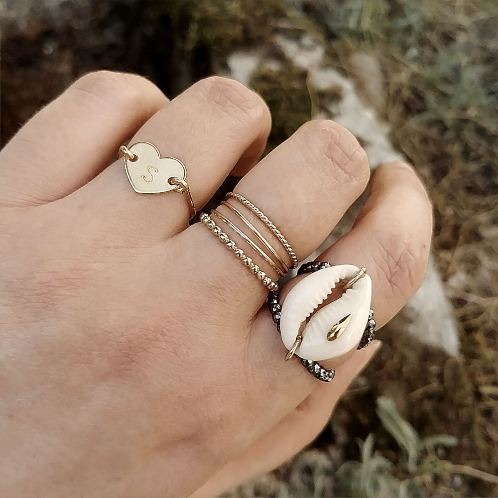 bijoux créateur bague coeur fait main argent 925 or lettre à personnaliser graver anneaux simple et bague coquillage cauri