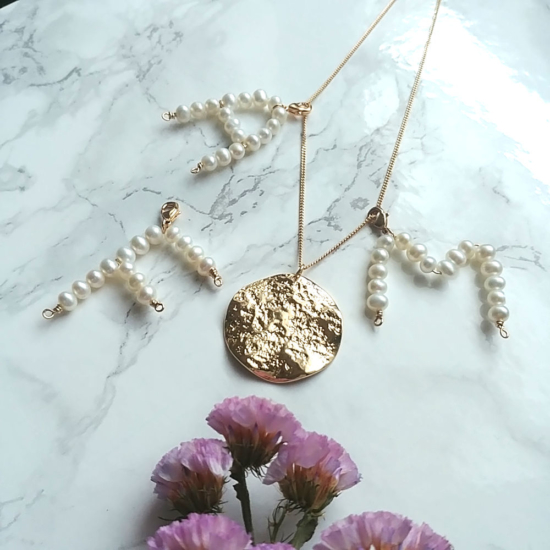 bijoux créateur fait main collier pendentif lettre initiale en perles