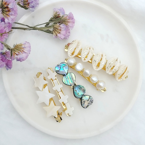 barrette croix nacres perles tendance accessoire cheveux fait main en france