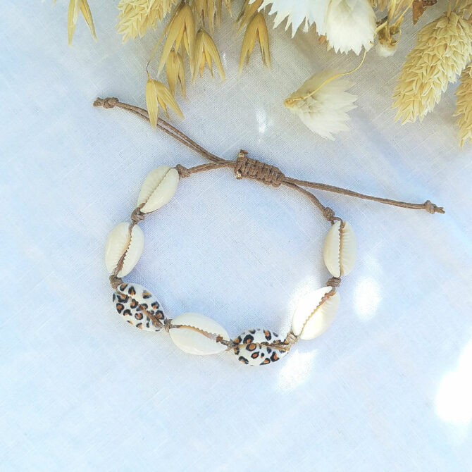 bracelets tendance coquillage cauri noir blanc imprimé léopard fait main bijoux créateur