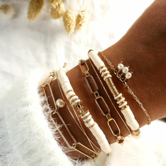 bracelets tendance fait main bracelet heishi bohème bracelet perles eau douce blanches bijoux créateur