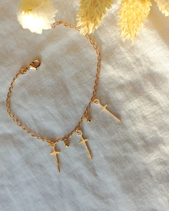 bijoux tendance bracelet pendentif croix plaqué or fait main bijoux créateur