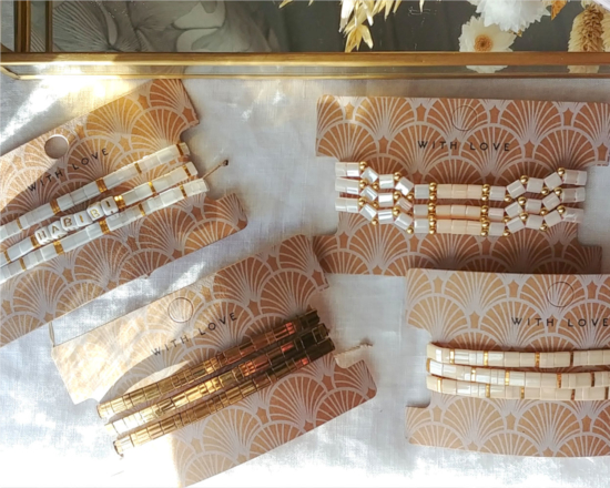bracelets tendance perles plates en verre carrées japonaises miyuki or blanc beige bijoux créateur france fait main