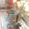 bijoux tendance bracelet perles métal émaillé email mot love bracelet coloré perles carrée plate