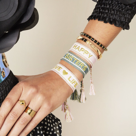bijoux tendance bracelet brésilien coton tissé mot brodé live life avec pompons