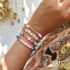 bracelets tendance heishi surfer mot coquillage cauri rose jaune fait main bijoux créateur france