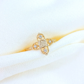 bague croix zircons fin et délicate bague à superposer plaqué or bijoux tendance