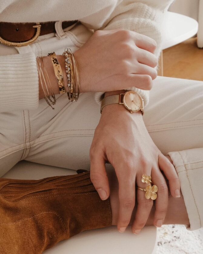 bracelets joncs tissage perles blanches or fait main en france bijoux créateur tendance