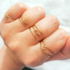 bague semainier simple fin gold filled anneau perle bijoux à accumuler créatrice fait main france
