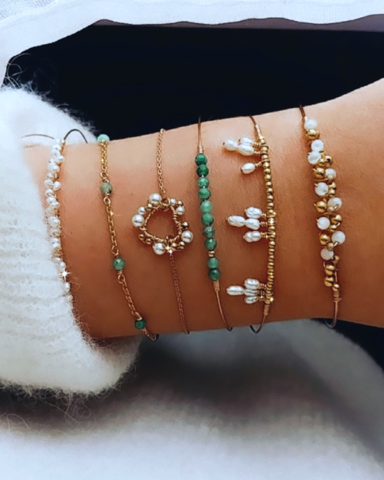 bracelets joncs fin or perles tissage pierres précieuses émeraudes et perles nacres blanches or fait main en france bijoux créateur tendance
