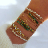 bracelets joncs semainier fin or perles simple destroy tissage pierres précieuses émeraudes et perles nacres blanches or fait main en france bijoux créateur tendance