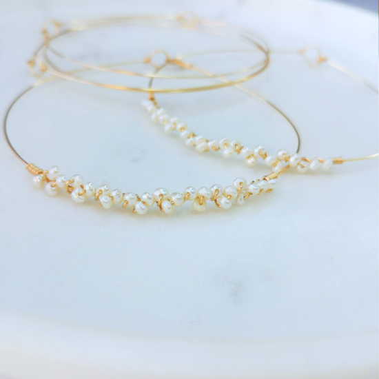 bracelets joncs semainier fin or perles simple destroy tissage perles nacres blanches or fait main en france bijoux créateur tendance
