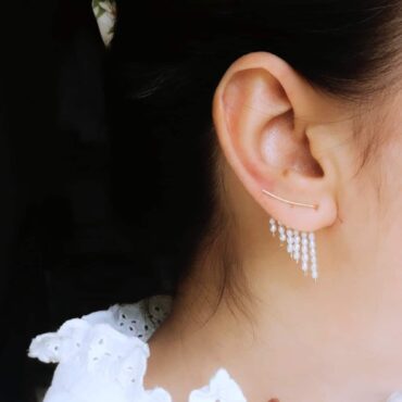 contour d'oreille climber perles de culture boucle d'oreille fait main en france créatrice bijoux bijoux mariage et cérémonie