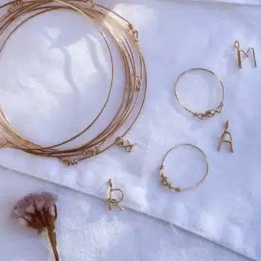 bracelets joncs semainier fin or ou argent simple destroy or multi joncs fait main en france bijoux créateur tendance gold filled or laminé Créatrice instagram accumulation de joncs