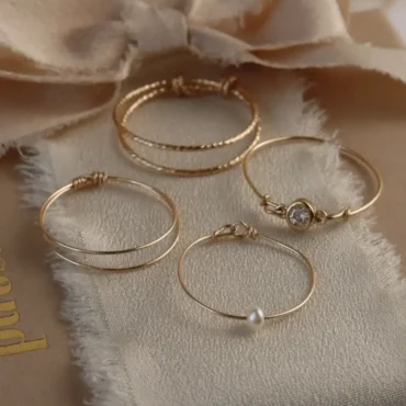 bague fine minimaliste or simple fait main en france créatrice bijoux gold filled et argent 925